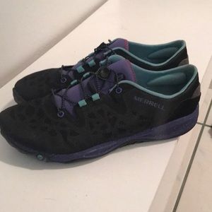 Merrell Select Grip shoes never worn